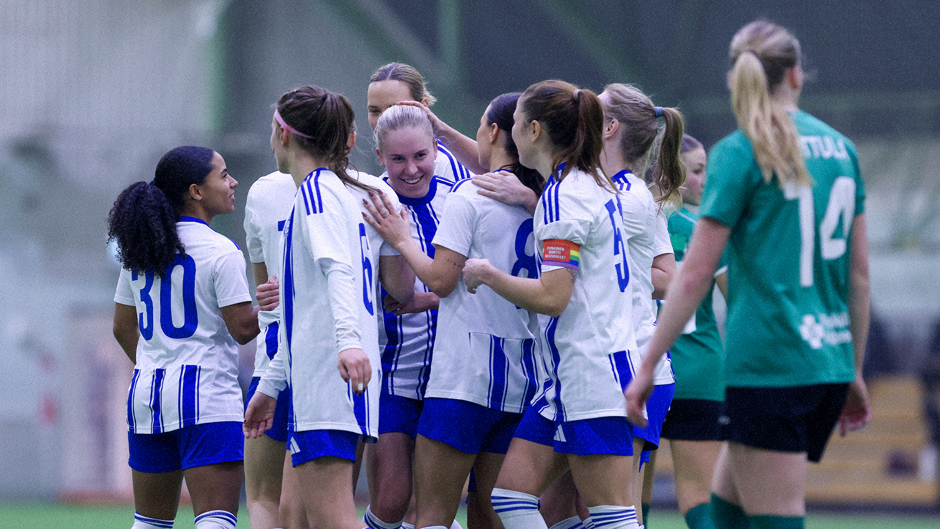 Voitto välierien ensimmäisestä osaottelusta