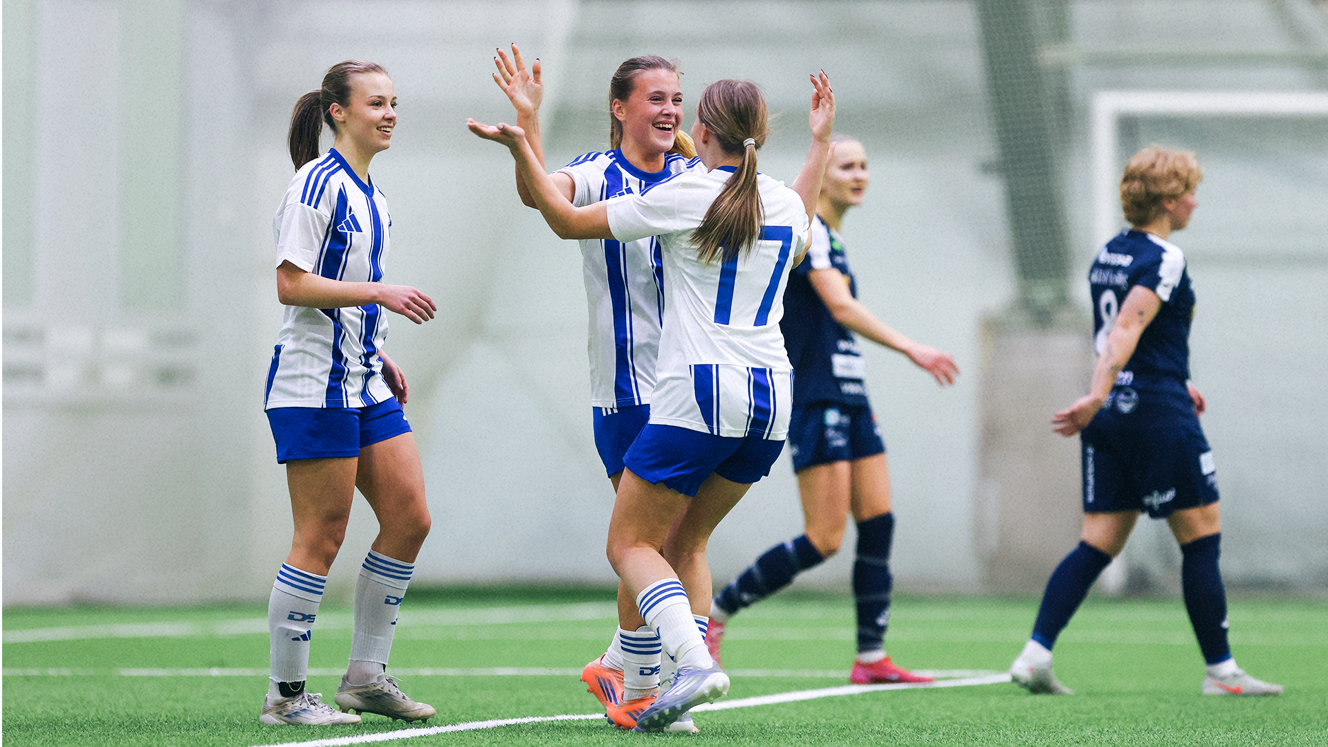 Pilkuilta neljän parhaan joukkoon